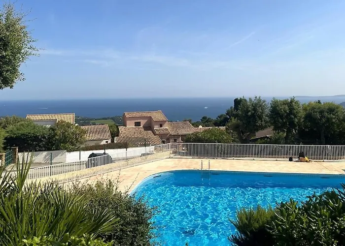 L'horizon Bleu Les Emeraudes Piscine, Parking Privee